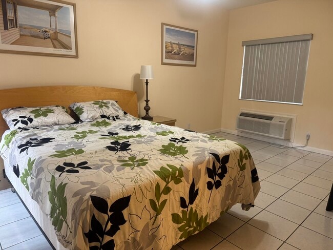 8235 Mulligan Cir in Port St. Lucie, FL - Building Photo - Building Photo