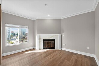 2161 Peachtree Rd, Unit 706 in Atlanta, GA - Building Photo - Building Photo