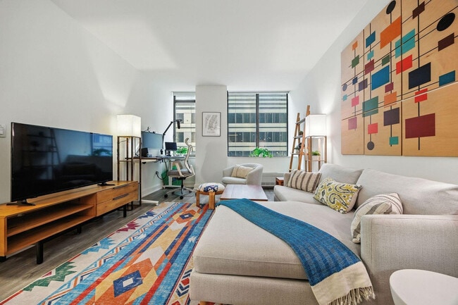 10 Hanover Square