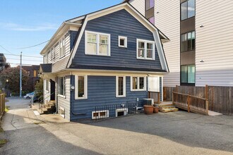 1005 E Roy St in Seattle, WA - Building Photo - Building Photo