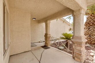 2414 Worchester Rd in Henderson, NV - Building Photo - Building Photo