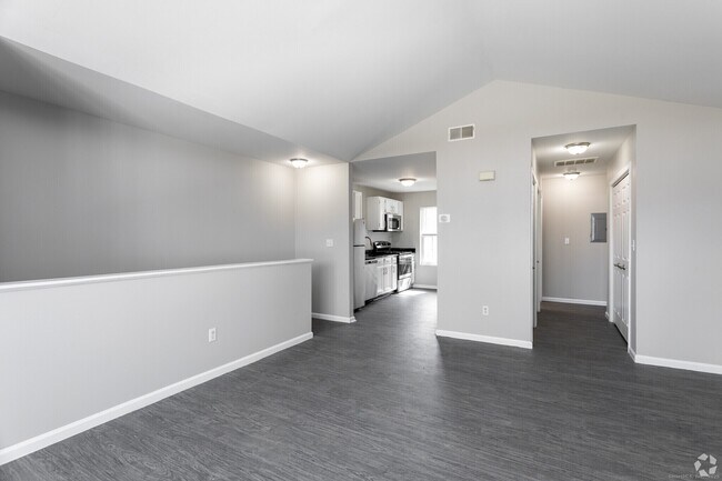 68 W Main St in Milford, CT - Building Photo - Building Photo