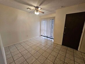 2307 NW Terrace Hills Blvd in Lawton, OK - Building Photo - Building Photo