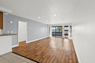 7765 W 91st St in Los Angeles, CA - Building Photo - Building Photo
