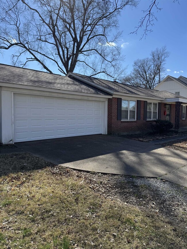 property at 4973 Greenway Rd