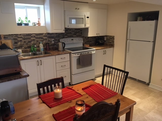 property at 25 Delwood Dr