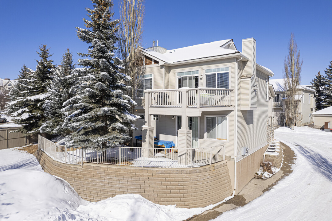 The Homes Springbank Hill in Calgary, AB - Building Photo