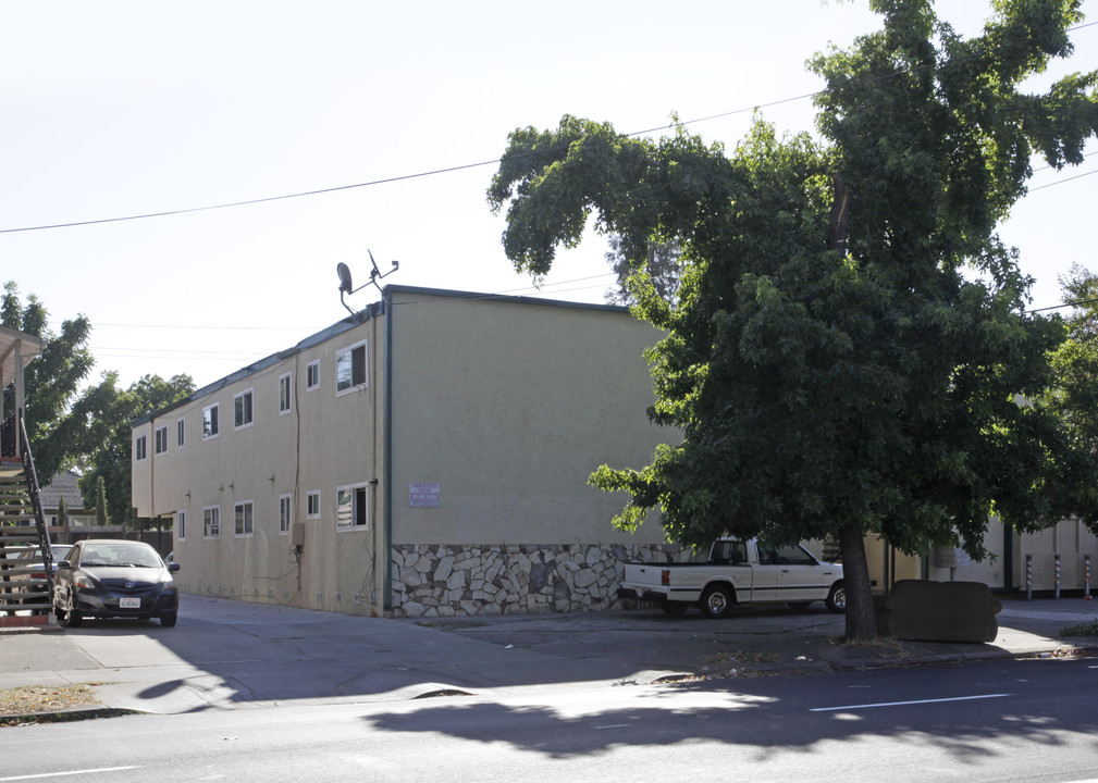 726 S 10th St in San Jose, CA - Building Photo