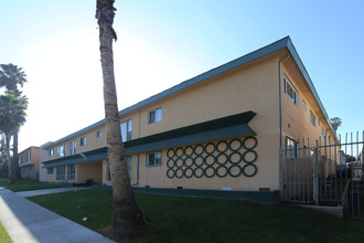 3939 Stevely Ave in Los Angeles, CA - Building Photo - Building Photo