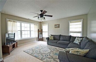 4833 Lighthouse Ct in Winston-Salem, NC - Building Photo - Building Photo