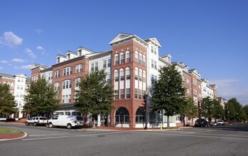 Main Street Condominiums in Alexandria, VA - Building Photo - Building Photo