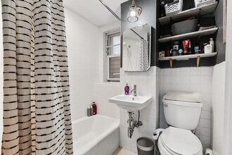 7 Bedford St, Unit #1R in Somerville, MA - Building Photo - Building Photo