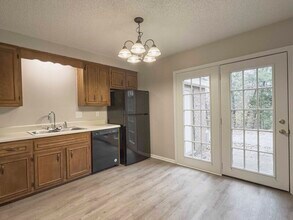 610 Sango Rd in Clarksville, TN - Building Photo - Building Photo