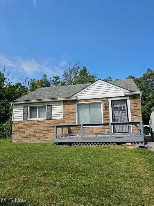 property at 4412 E 143rd St