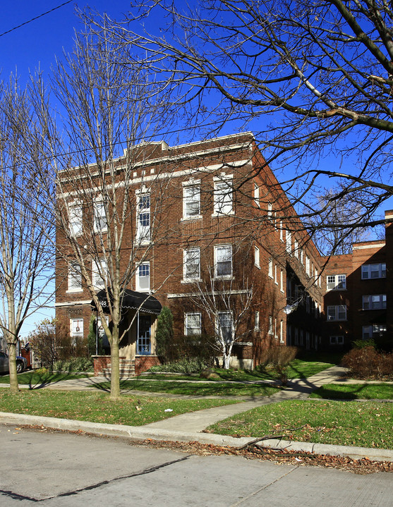 3205 Meadowbrook Blvd in Cleveland, OH - Building Photo