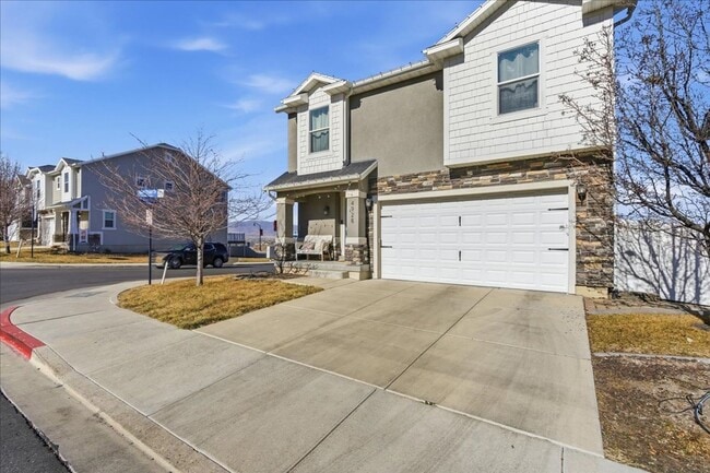 4928 W Yellow Topaz Dr in Herriman, UT - Building Photo - Building Photo
