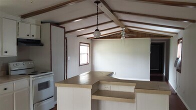 865 Omeara in Montgomery, TX - Building Photo - Building Photo