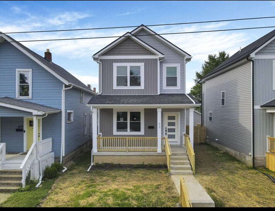 613 Siebert St in Columbus, OH - Foto de edificio