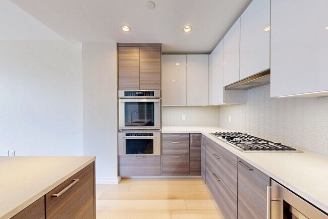 property at 1 Franklin St