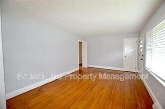 4120 Leeds Dr in Charlotte, NC - Building Photo - Building Photo