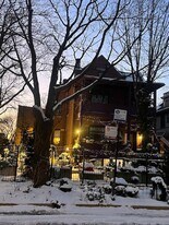 5202 N Lakewood Ave, Unit 2 in Chicago, IL - Building Photo