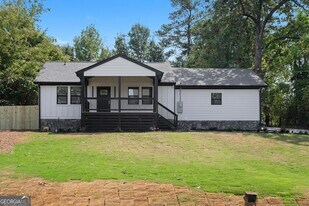 1180 Fleming St in Smyrna, GA - Building Photo