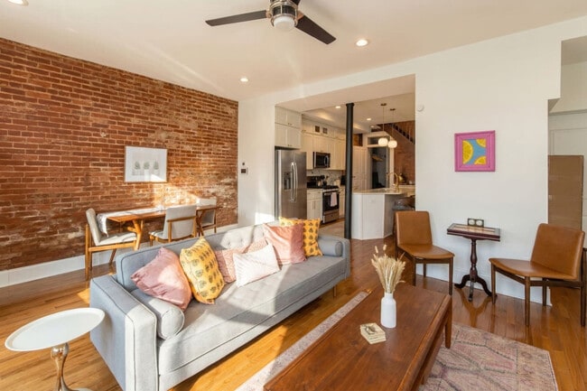 152 E McMicken Ave in Cincinnati, OH - Building Photo - Building Photo