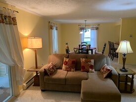 4244 Mitchell Creek Dr, Unit G-3 in Traverse City, MI - Building Photo