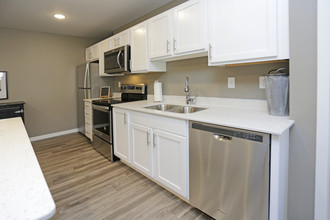 29 West in Fargo, ND - Building Photo - Interior Photo