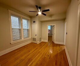 845 N Mozart St in Chicago, IL - Building Photo - Building Photo