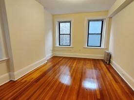 878 Massachusetts Ave, Unit 07R in Cambridge, MA - Building Photo - Building Photo