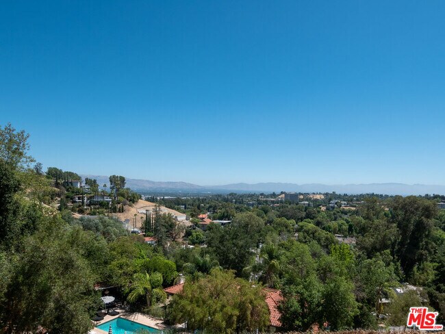 property at 5026 Medina Rd
