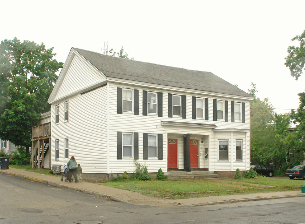 28-30 Canal St in Nashua, NH - Building Photo