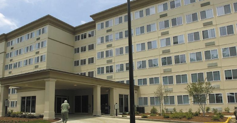 Statesboro Summit Apartments in Statesboro, GA - Building Photo