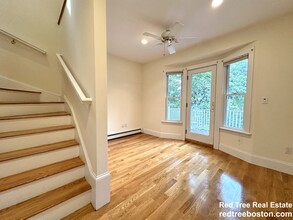 10 Selkirk Rd, Unit 3 in Boston, MA - Building Photo - Building Photo