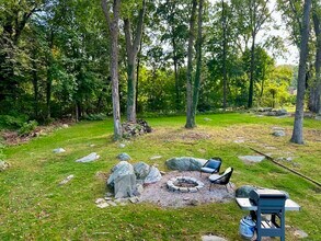36 Tuxis Rd in Madison, CT - Building Photo - Building Photo