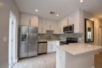 1301 NE 16th Ave in Fort Lauderdale, FL - Building Photo - Building Photo