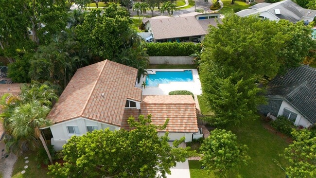 3069 NW 27th Terrace in Boca Raton, FL - Building Photo - Building Photo