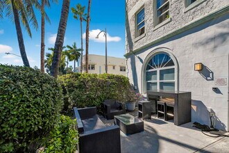 802 Euclid Ave in Miami Beach, FL - Building Photo - Building Photo