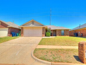 4917 NW 164th Terrace in Edmond, OK - Foto de edificio - Building Photo