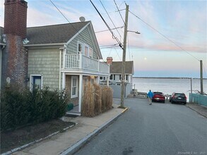 20 Omega St in Stonington, CT - Building Photo - Building Photo
