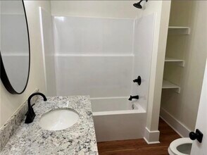 2110 Bienville St in New Orleans, LA - Foto de edificio - Building Photo