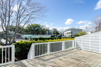 107 Driftwood Ct in Wrightsville Beach, NC - Building Photo - Building Photo