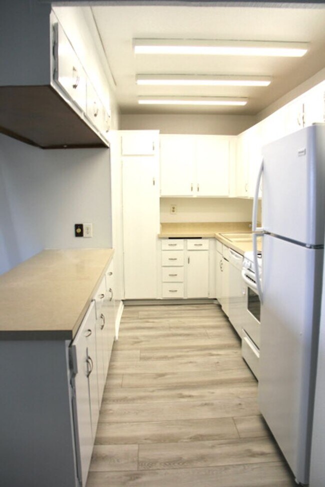 960 Lighthouse Way in Port Hueneme, CA - Building Photo - Building Photo