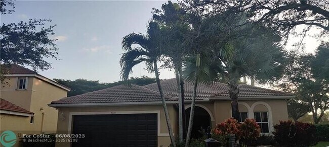 property at 4070 Palmetto Trail