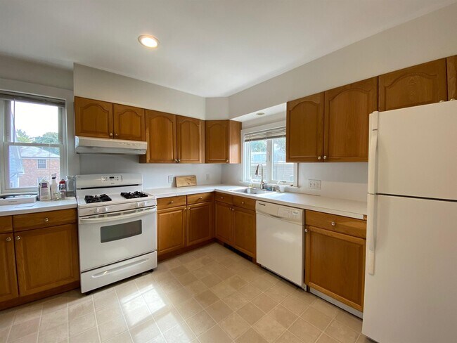 124 Garden St, Unit 2