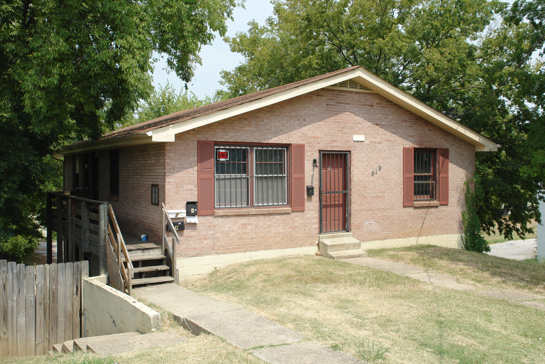 919 Shelby Ave in Nashville, TN - Building Photo