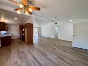 8842 Mentone Pl in Riverside, CA - Building Photo - Building Photo