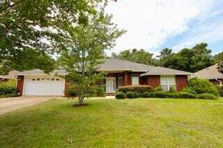624 Territory Ln in Crestview, FL - Building Photo - Building Photo