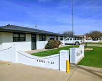 Mary Jane Apartments in Idalou, TX - Foto de edificio - Building Photo